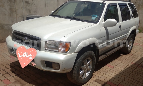 Acheter Occasion Voiture Nissan Pathfinder Blanc à Porto Novo, Benin