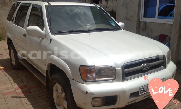 Acheter Occasion Voiture Nissan Pathfinder Blanc à Porto Novo, Benin Acheter Occasion Voiture Nissan Pathfinder Blanc à Porto Novo, Benin