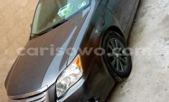 Sayi Na hannu Toyota Avalon Black Mota in Porto Novo a Benin