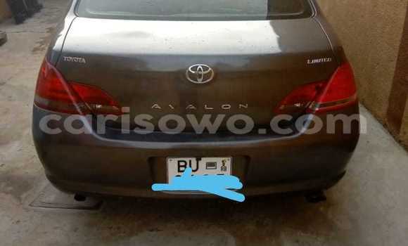 Ra Àlòkù Toyota Avalon Black Ọkọ̀ in Porto Novo ni Benin Ra Àlòkù Toyota Avalon Black Ọkọ̀ in Porto Novo ni Benin