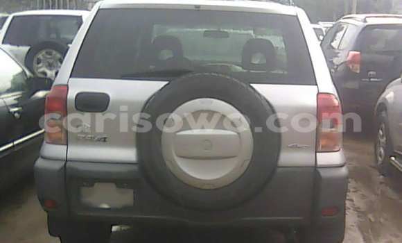 Acheter Occasion Voiture Toyota RAV4 Gris à Porto Novo au Benin Acheter Occasion Voiture Toyota RAV4 Gris à Porto Novo au Benin