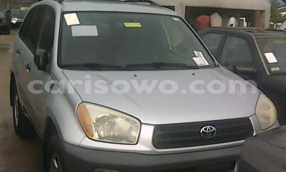 Acheter Occasion Voiture Toyota RAV4 Gris à Porto Novo, Benin Acheter Occasion Voiture Toyota RAV4 Gris à Porto Novo, Benin