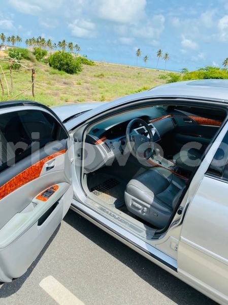 Big with watermark toyota avalon benin cotonou 13485