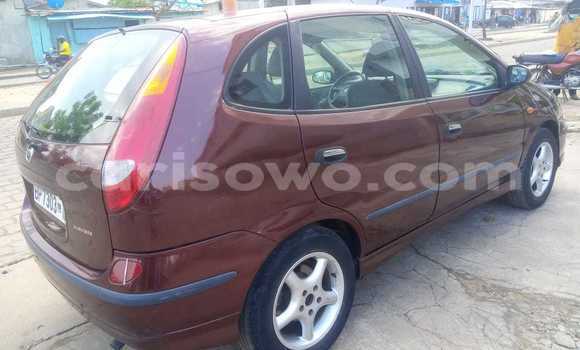 Buy Used Nissan Almera Tino Red Car in Cotonou in Benign