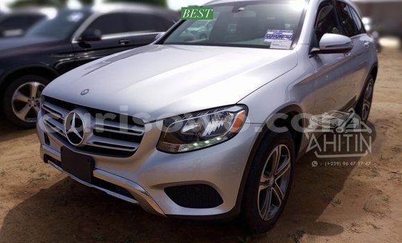 Sayi Na hannu Mercedes-Benz GLC Azurfa Mota in Cotonou a Benin Sayi Na hannu Mercedes-Benz GLC Azurfa Mota in Cotonou a Benin