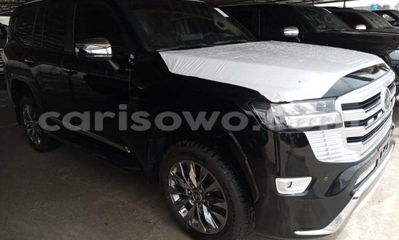 Ra Tuntun Toyota Land Cruiser Black Ọkọ̀ in Cotonou ni Benin