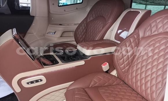 Acheter Neuf Voiture Toyota Land Cruiser Noir à Cotonou, Benin Acheter Neuf Voiture Toyota Land Cruiser Noir à Cotonou, Benin