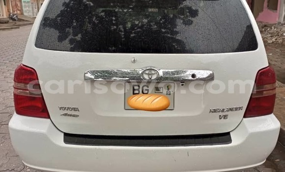 Buy Used Toyota Highlander White Car in Porto Novo in Benign