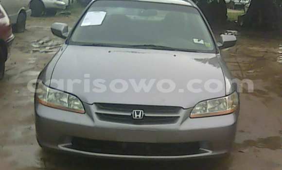 Sayi Na hannu Honda Accord Brown Mota in Porto Novo a Benin Sayi Na hannu Honda Accord Brown Mota in Porto Novo a Benin