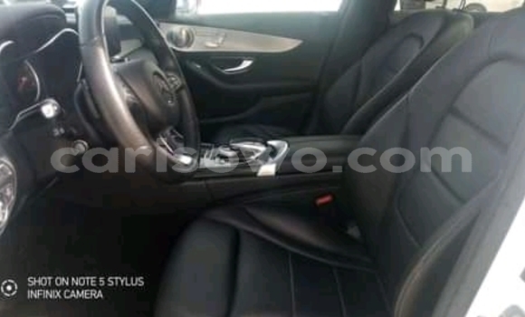 Acheter Import Voiture Mercedes-Benz C-klasse Blanc à Cotonou, Benin Acheter Import Voiture Mercedes-Benz C-klasse Blanc à Cotonou, Benin