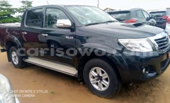 Acheter Import Voiture Toyota Hilux Noir à Cotonou, Benin Acheter Import Voiture Toyota Hilux Noir à Cotonou, Benin