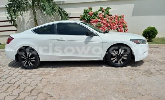 Ra Àlòkù Honda Accord funfun Ọkọ̀ in Cotonou ni Benin Ra Àlòkù Honda Accord funfun Ọkọ̀ in Cotonou ni Benin