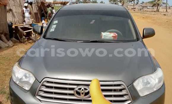 Ra Àlòkù Toyota Highlander Brown Ọkọ̀ in Cotonou ni Benin Ra Àlòkù Toyota Highlander Brown Ọkọ̀ in Cotonou ni Benin