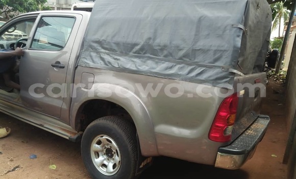 Sayi Na hannu Toyota Hilux Sauran Mota in Abomey Calavi a Benin Sayi Na hannu Toyota Hilux Sauran Mota in Abomey Calavi a Benin