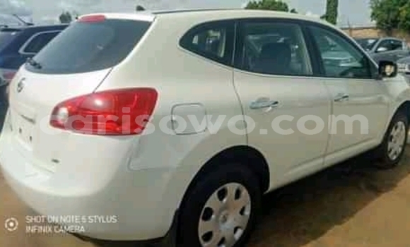 Sayi Imported Nissan Rogue White Mota in Cotonou a Benin Sayi Imported Nissan Rogue White Mota in Cotonou a Benin