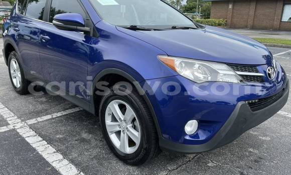 Buy Import Toyota RAV4 Blue Car in Cotonou in Benign
