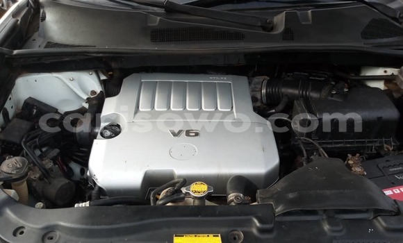 Ra Àlòkù Toyota Highlander funfun Ọkọ̀ in Cotonou ni Benin Ra Àlòkù Toyota Highlander funfun Ọkọ̀ in Cotonou ni Benin