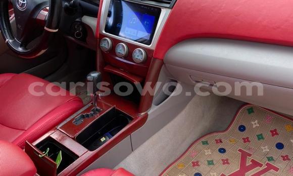 Ra Àlòkù Toyota Camry Red Ọkọ̀ in Abomey Calavi ni Benin Ra Àlòkù Toyota Camry Red Ọkọ̀ in Abomey Calavi ni Benin