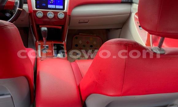 Ra Àlòkù Toyota Camry Red Ọkọ̀ in Abomey Calavi ni Benin Ra Àlòkù Toyota Camry Red Ọkọ̀ in Abomey Calavi ni Benin