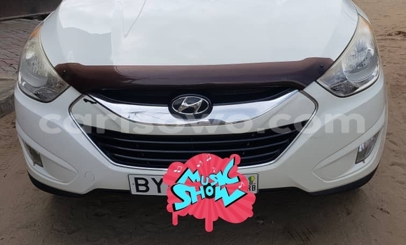 Sayi Na hannu Hyundai Tucson White Mota in Abomey Calavi a Benin Sayi Na hannu Hyundai Tucson White Mota in Abomey Calavi a Benin