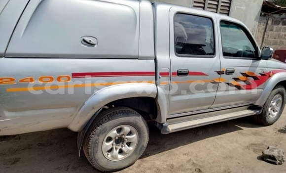Sayi Na hannu Toyota Hilux Azurfa Mota in Abomey Calavi a Benin