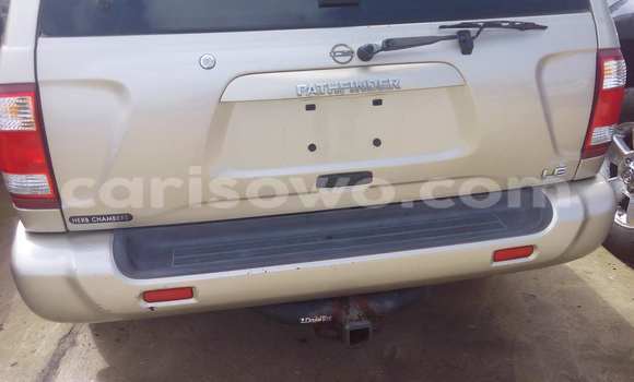 Acheter Occasion Voiture Nissan Pathfinder Marron à Porto Novo, Benin Acheter Occasion Voiture Nissan Pathfinder Marron à Porto Novo, Benin