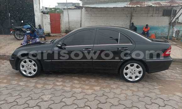 Sayi Na hannu Mercedes-Benz C–Class Black Mota in Cotonou a Benin Sayi Na hannu Mercedes-Benz C–Class Black Mota in Cotonou a Benin
