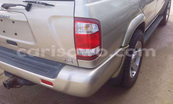 Acheter Occasion Voiture Nissan Pathfinder Marron à Porto Novo, Benin Acheter Occasion Voiture Nissan Pathfinder Marron à Porto Novo, Benin