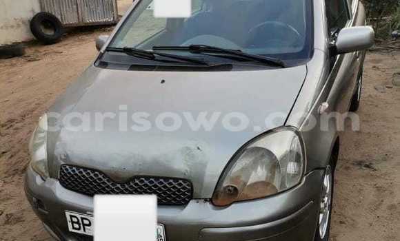 Ra Àlòkù Toyota Yaris Silver Ọkọ̀ in Cotonou ni Benin Ra Àlòkù Toyota Yaris Silver Ọkọ̀ in Cotonou ni Benin