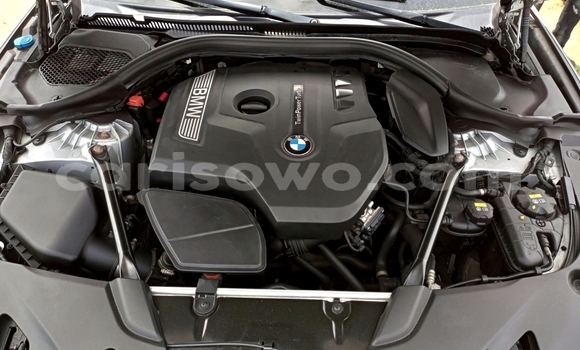Sayi Na hannu BMW 5–Series Azurfa Mota in Cotonou a Benin Sayi Na hannu BMW 5–Series Azurfa Mota in Cotonou a Benin