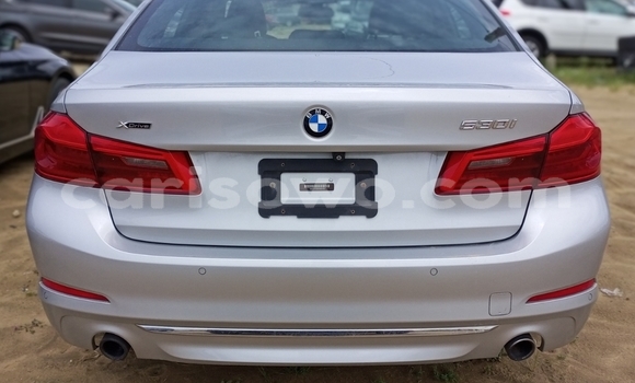 Sayi Na hannu BMW 5–Series Azurfa Mota in Cotonou a Benin Sayi Na hannu BMW 5–Series Azurfa Mota in Cotonou a Benin