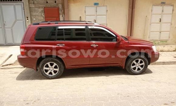 Sayi Na hannu Toyota Highlander Red Mota in Cotonou a Benin Sayi Na hannu Toyota Highlander Red Mota in Cotonou a Benin