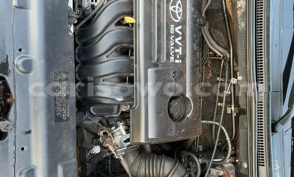 Sayi Na hannu Toyota Corolla Azurfa Mota in Abomey Calavi a Benin Sayi Na hannu Toyota Corolla Azurfa Mota in Abomey Calavi a Benin