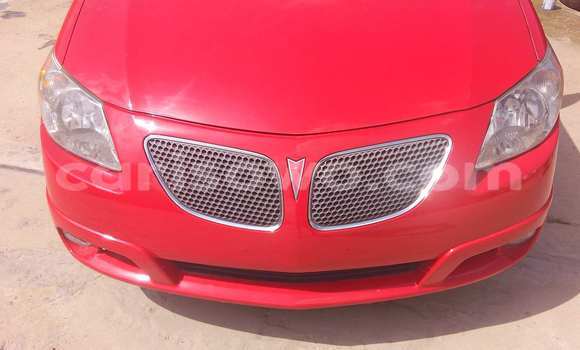 Sayi Na hannu Pontiac Vibe Red Mota in Porto Novo a Benin
