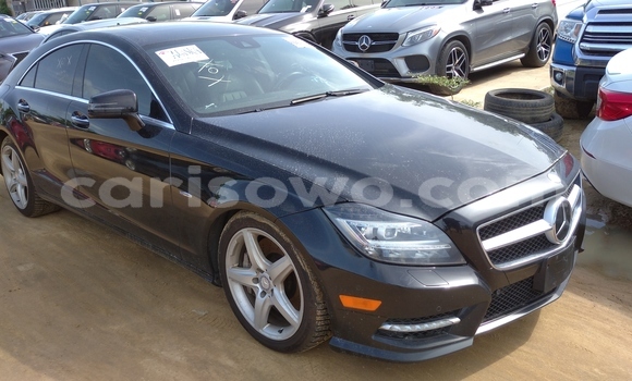 Sayi Na hannu Mercedes-Benz CLS–Class Black Mota in Cotonou a Benin