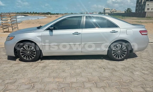 Ra Àlòkù Toyota Camry Silver Ọkọ̀ in Cotonou ni Benin Ra Àlòkù Toyota Camry Silver Ọkọ̀ in Cotonou ni Benin