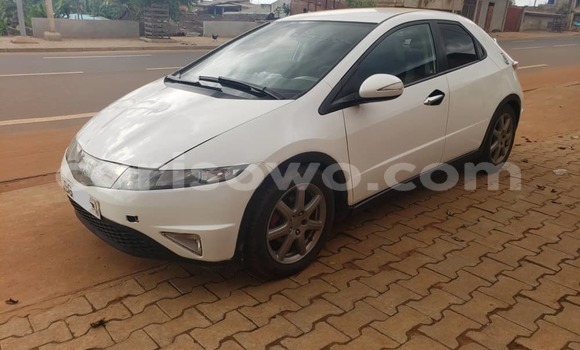 Acheter Occasion Voiture Honda Civic Blanc à Porto Novo, Benin
