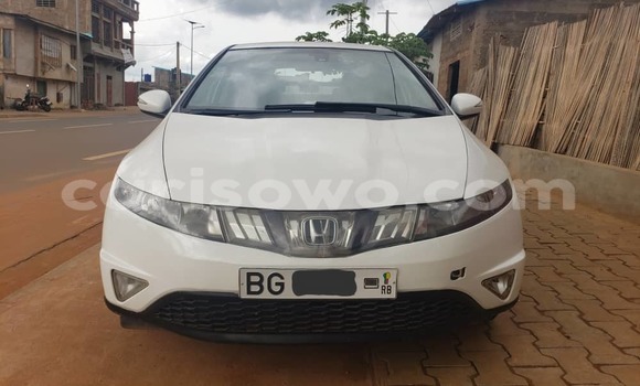 Acheter Occasion Voiture Honda Civic Blanc à Porto Novo, Benin Acheter Occasion Voiture Honda Civic Blanc à Porto Novo, Benin