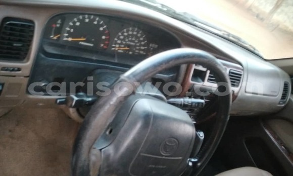 Acheter Occasion Voiture Toyota 4Runner Gris à Porto Novo, Benin Acheter Occasion Voiture Toyota 4Runner Gris à Porto Novo, Benin