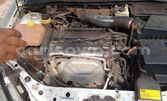 Acheter Occasion Voiture Ford Focus Gris à Cotonou, Benin Acheter Occasion Voiture Ford Focus Gris à Cotonou, Benin