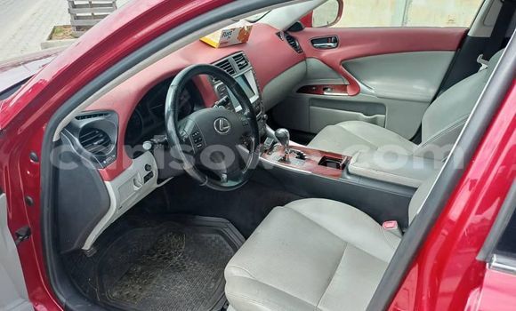 Acheter Occasion Voiture Lexus IS Rouge à Cotonou, Benin Acheter Occasion Voiture Lexus IS Rouge à Cotonou, Benin