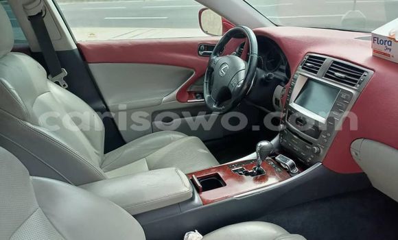 Acheter Occasion Voiture Lexus IS Rouge à Cotonou, Benin Acheter Occasion Voiture Lexus IS Rouge à Cotonou, Benin
