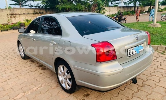 Acheter Occasion Voiture Toyota Avensis Gris à Cotonou, Benin Acheter Occasion Voiture Toyota Avensis Gris à Cotonou, Benin