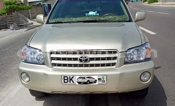 Acheter Occasion Voiture Toyota Highlander Beige à Cotonou, Benin Acheter Occasion Voiture Toyota Highlander Beige à Cotonou, Benin