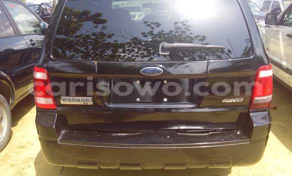 Acheter Occasion Voiture Ford Escape Noir à Porto Novo au Benin Acheter Occasion Voiture Ford Escape Noir à Porto Novo au Benin