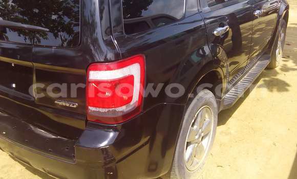 Sayi Na hannu Ford Escape Black Mota in Porto Novo a Benin Sayi Na hannu Ford Escape Black Mota in Porto Novo a Benin