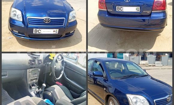 Acheter Occasion Voiture Toyota Avensis Bleu à Cotonou, Benin