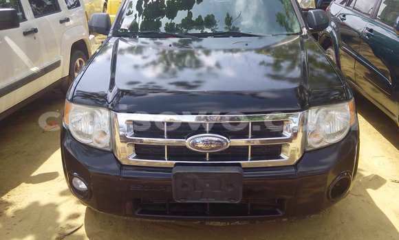 Sayi Na hannu Ford Escape Black Mota in Porto Novo a Benin Sayi Na hannu Ford Escape Black Mota in Porto Novo a Benin