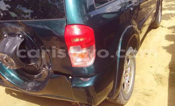Sayi Na hannu Toyota RAV4 Green Mota in Porto Novo a Benin Sayi Na hannu Toyota RAV4 Green Mota in Porto Novo a Benin