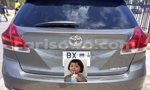 Buy Used Toyota Venza Silver Car in Cotonou in Benign Buy Used Toyota Venza Silver Car in Cotonou in Benign